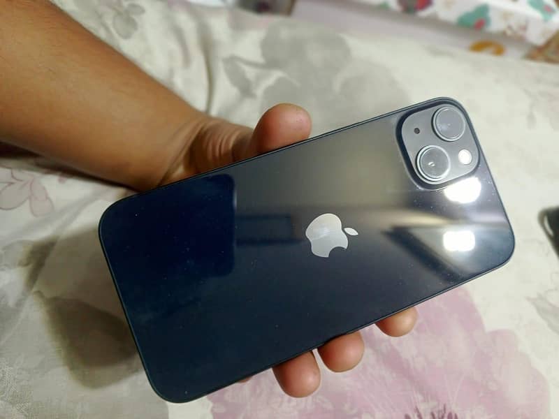 Apple iPhone 13 0