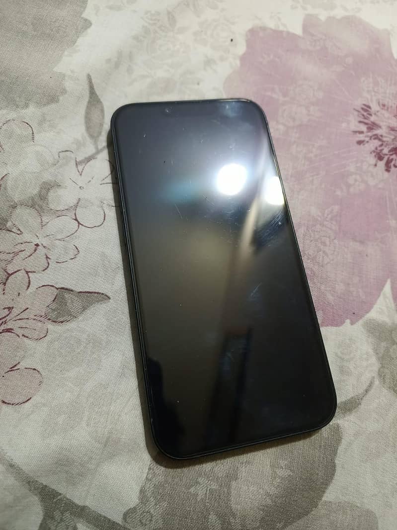 Apple iPhone 13 3