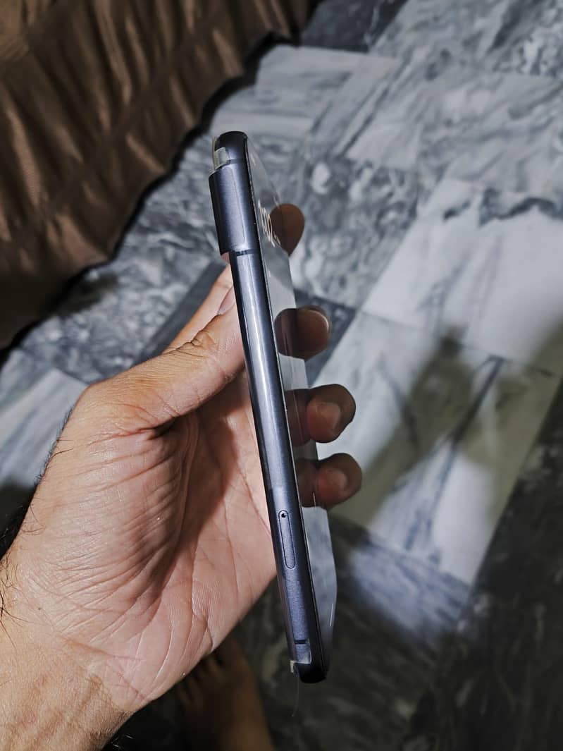 Google Pixel 8 3