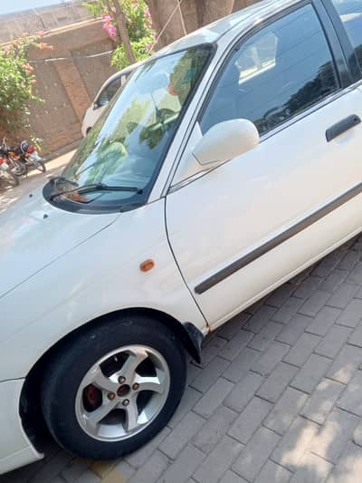 Suzuki Baleno 2002