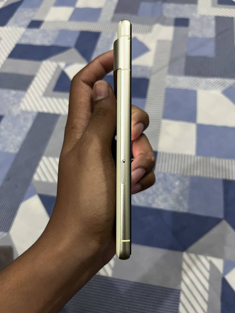 Google Pixel 7 3