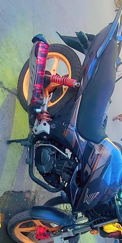 Honda Cb150F Se . .