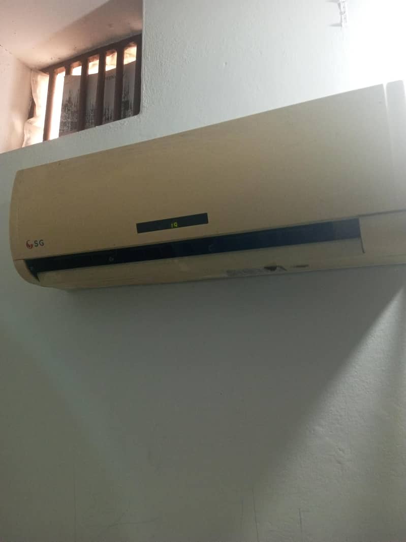 SG Split AC 1