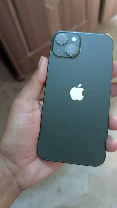 Apple iPhone 13