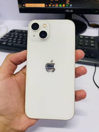 Apple iPhone 13