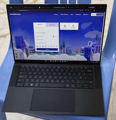 Dell XPS 15 9510 | i7-11Gen | 32GB RAM | 4GB RTX 3050Ti | 512GB SSD