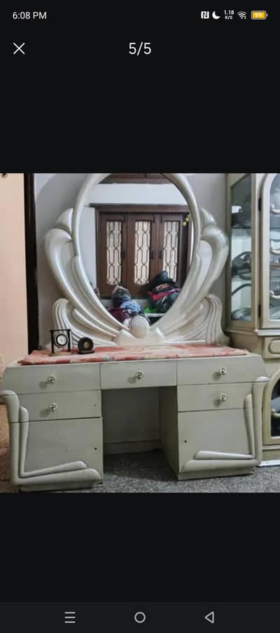 Dressing table for sale