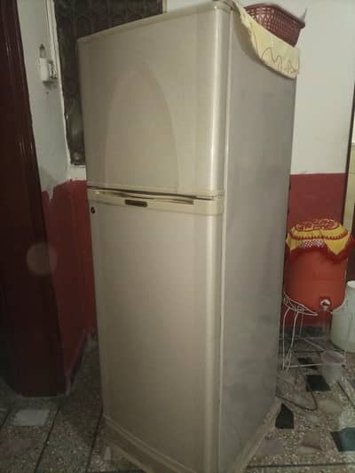 Dawlance fridge for sale