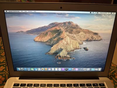Macbook Air (13 inch,2017)