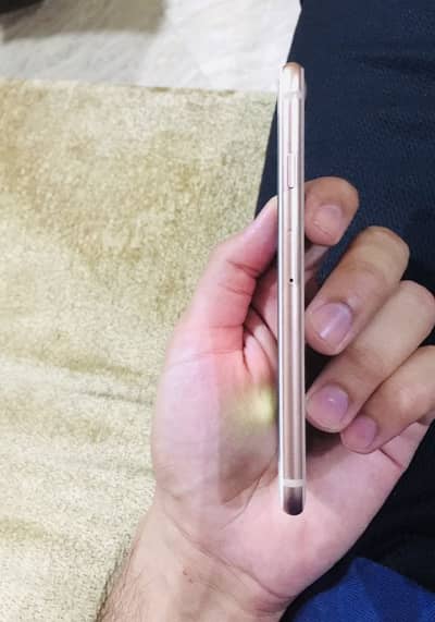 Apple iPhone 8