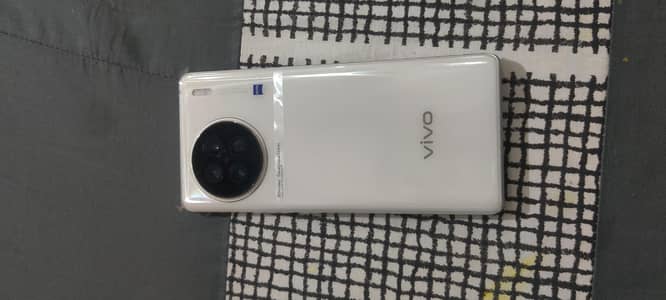 Vivo X90s