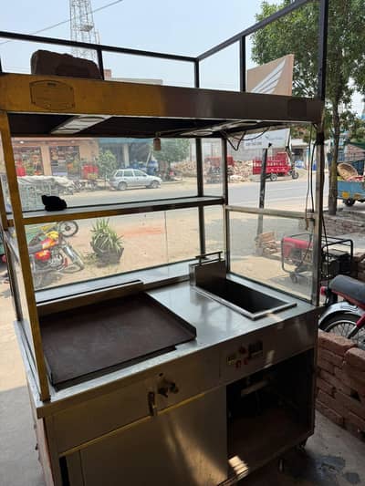 shawarma burger counter with 16 litre fryer 2.5 feet hot plate