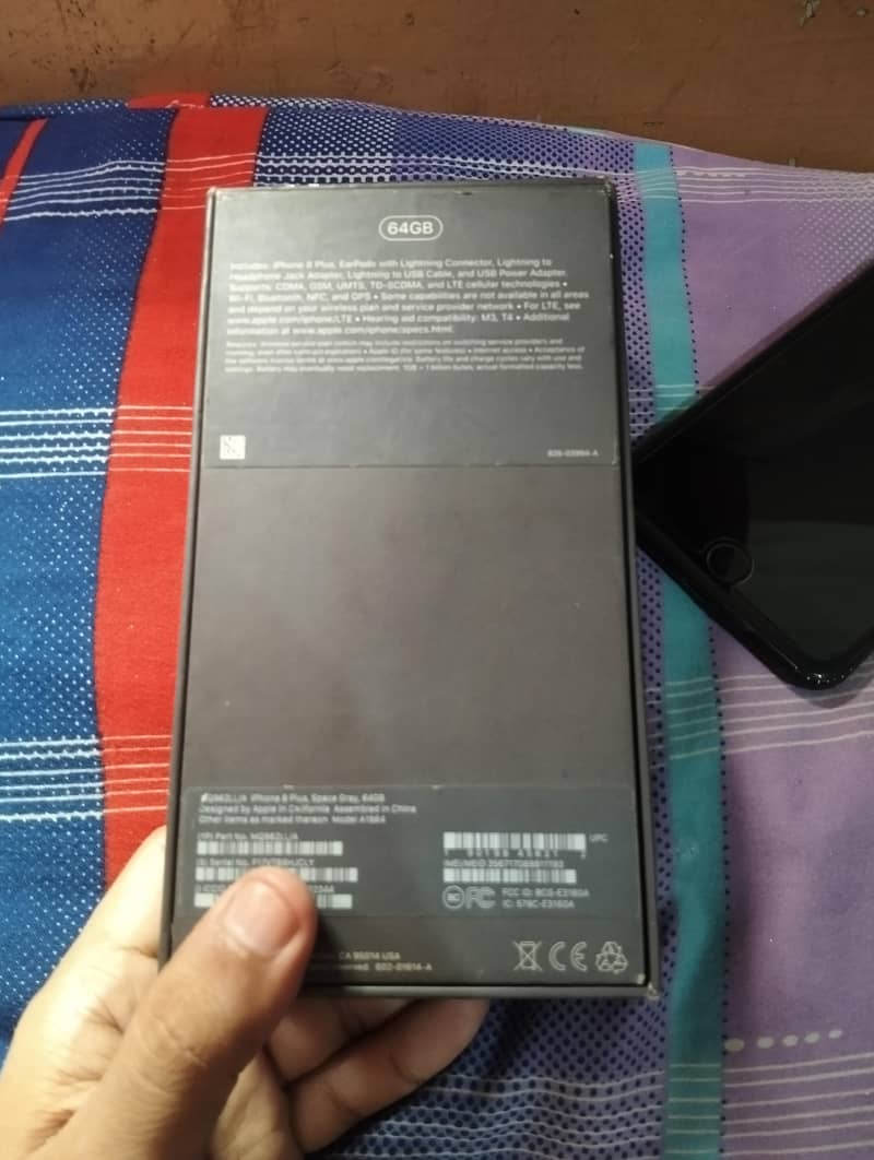 Apple iPhone 8 Plus 3