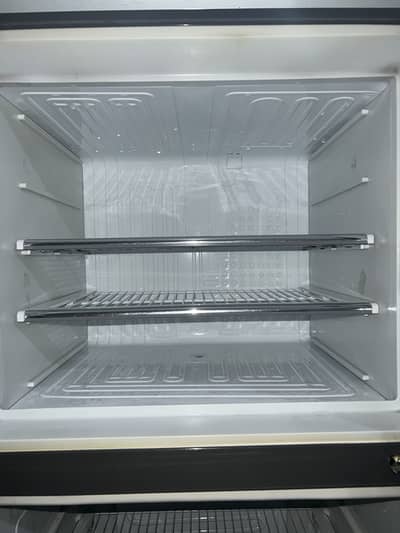 Dawlance H-Zone Refrigerator 9188WBHZ – Excellent Condition