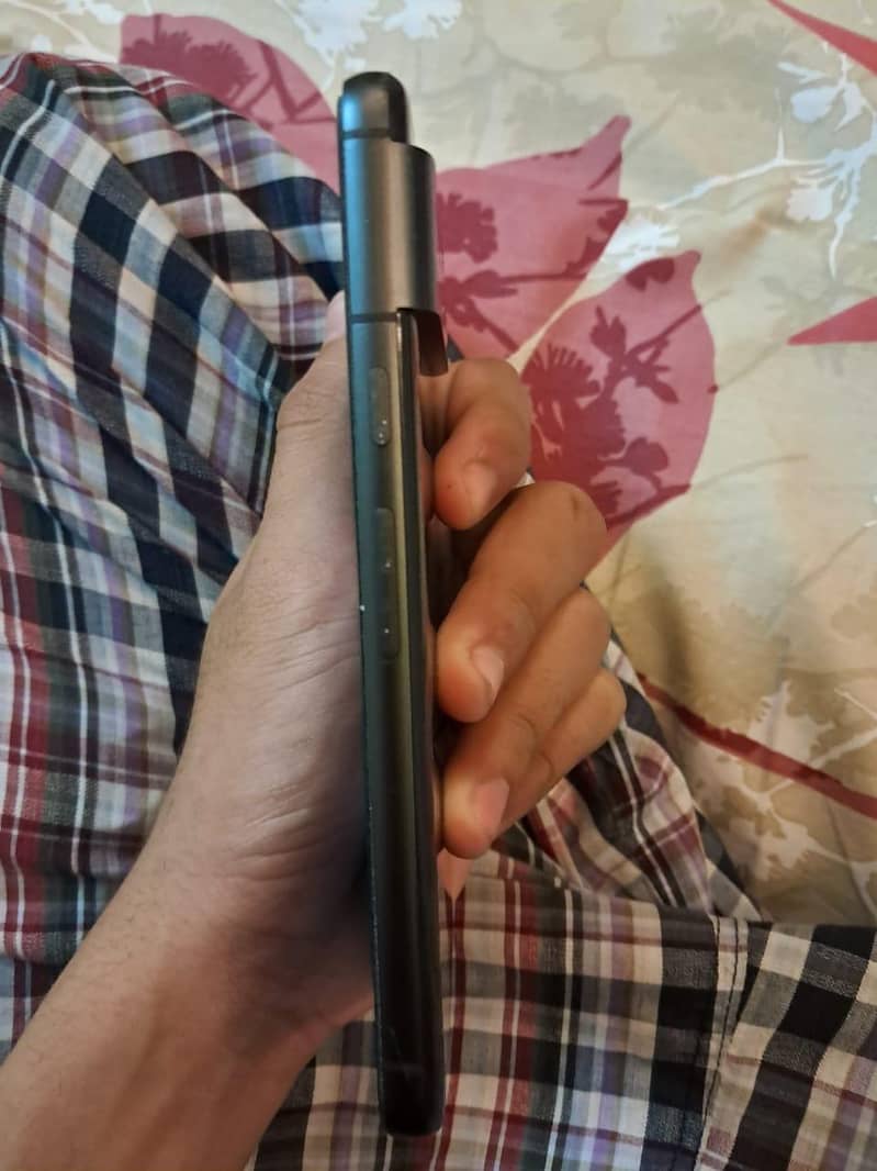 Google Pixel 8 3