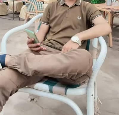 muja job ke zarort ha agrent age 21