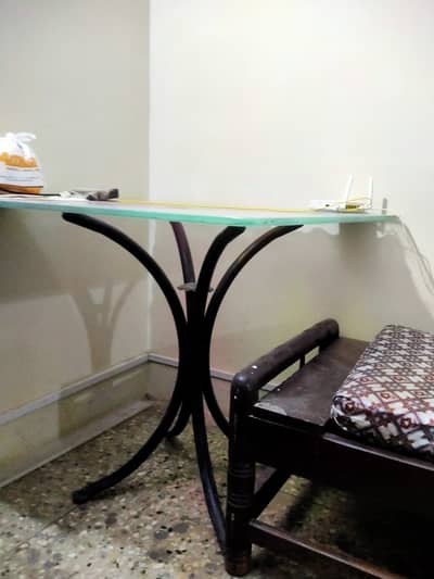 Dining Table with 4 chairs