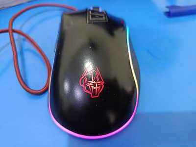 I am selling my mouse Gaming mouse. .