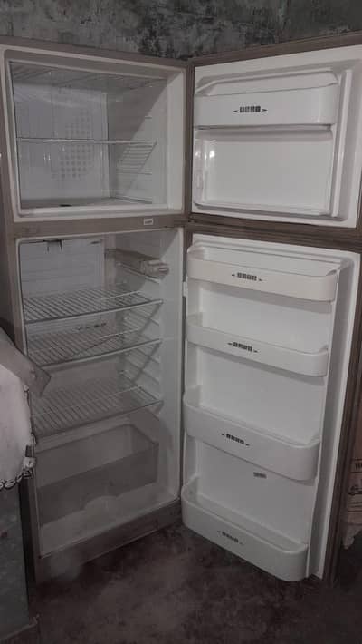good condition fridge