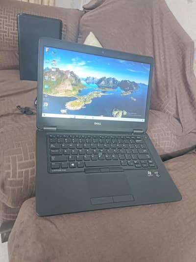 Dell core i5 6th generation laptop 8gb ram DDR4 4hr battery