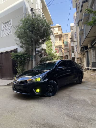 Toyota Corolla Altis 2015 fully original