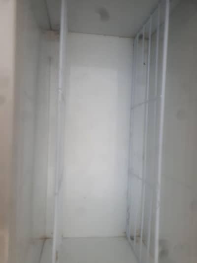 Mini cool box