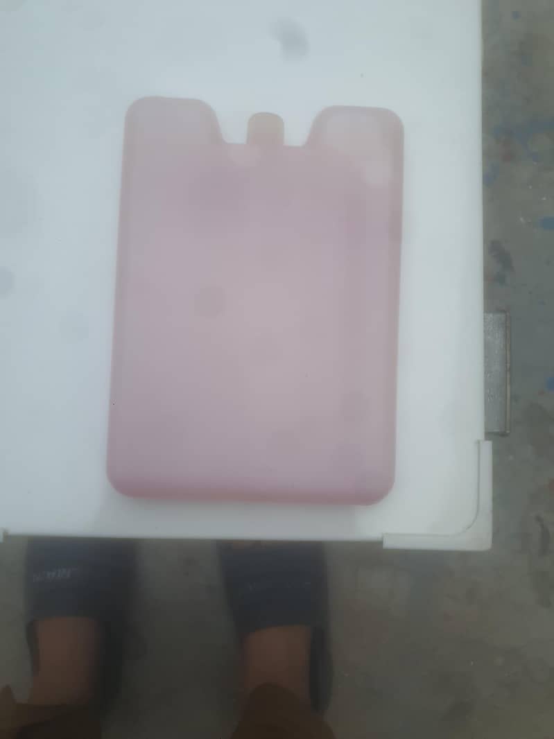 Mini cool box 9