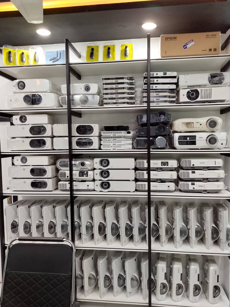 Multimedia Projectors 4
