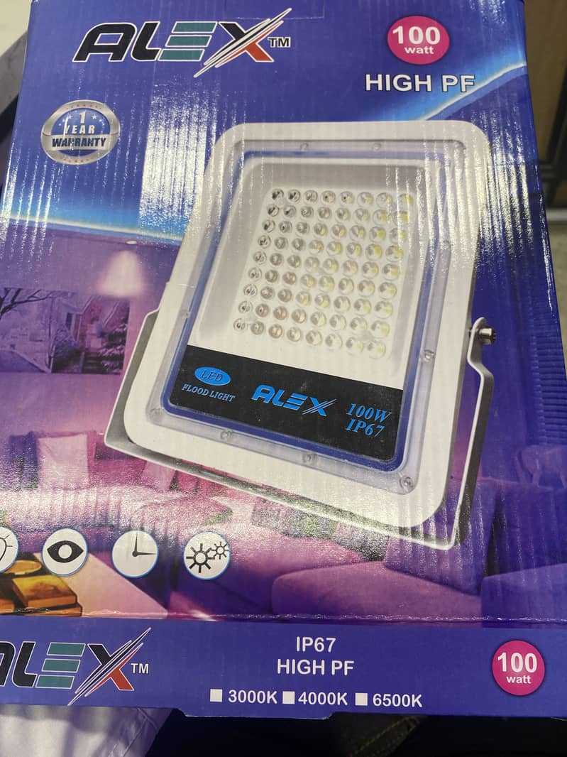 Flood light 0