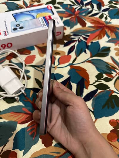 Itel A90