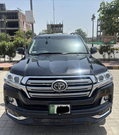 Toyota Land Cruiser V8