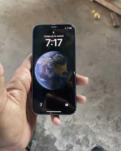 Apple iPhone 12