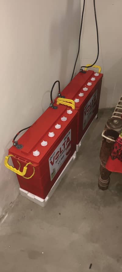 HEC power 4.2kw  24v inverter and green series Volta 1800 ah 2batrees