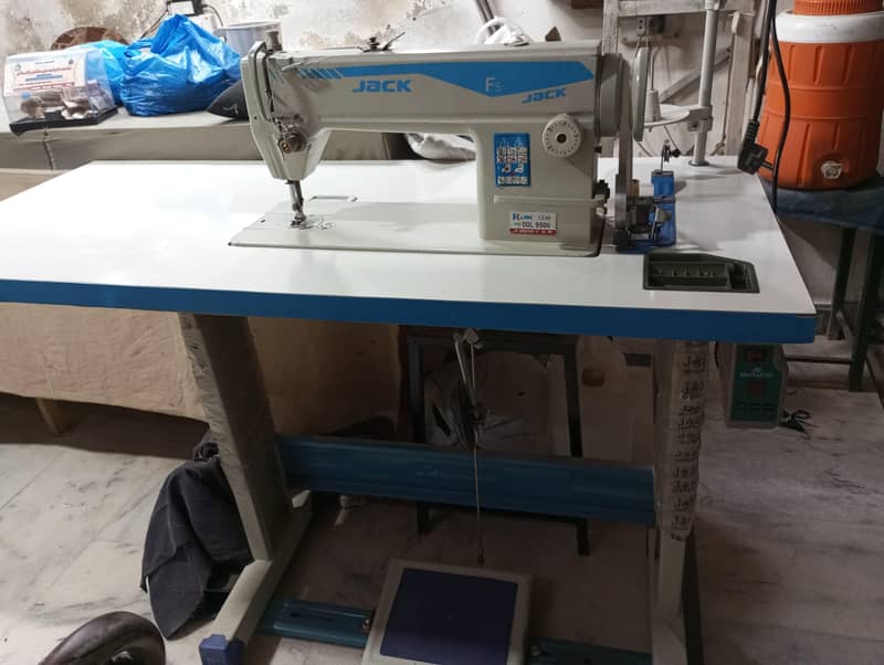 Jack sewing machine 1