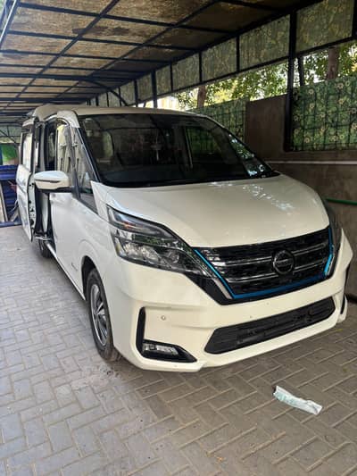 Nissan Serena 2020 model import 2026