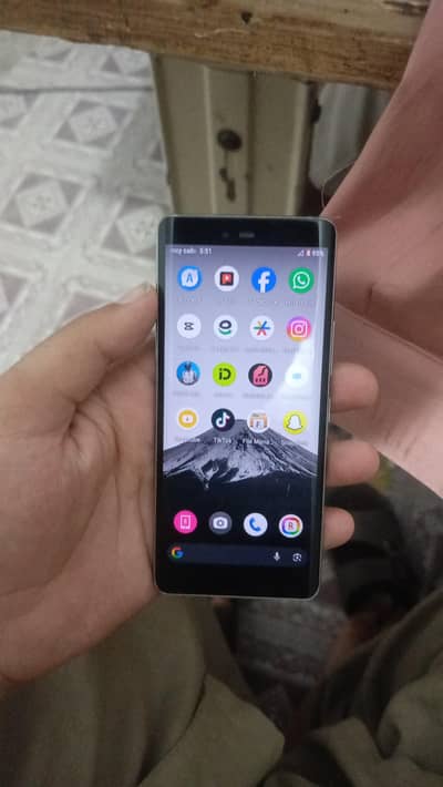 Rakuten hand 4G