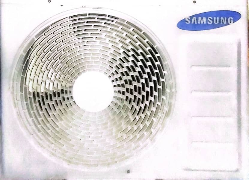 Samsung split 1.5 ton outer unit 0