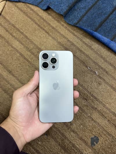 Apple iPhone 15 Pro Max