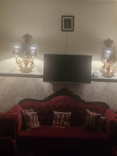 mehroon sofa seven seater