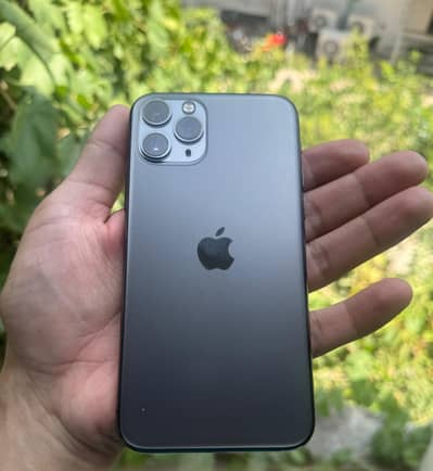 Apple iPhone 11 Pro 256Gb Non PTA mother board demage baqi All okay
