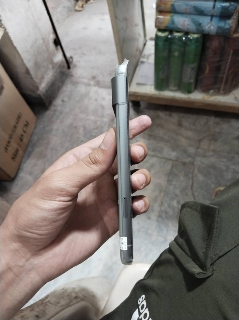 Google Pixel 8 3