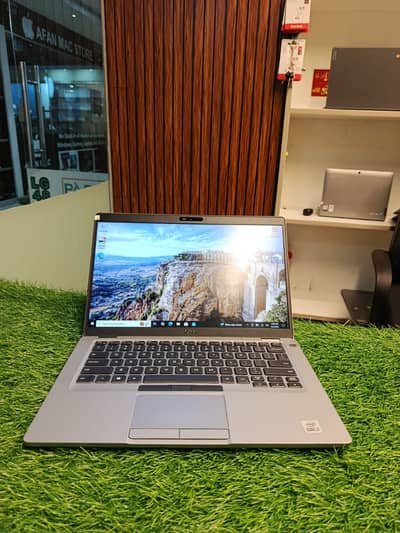 Dell Latitude 5410 | i7 10th Gen | 8GB ram and 256GB SSD | FHD Backlit