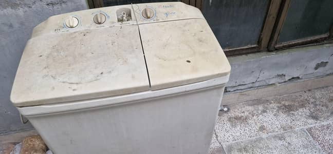 Washing and dryer for sale used but full ok condition