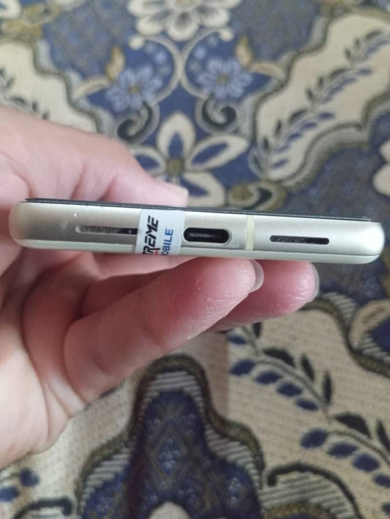 Google Pixel 7 5