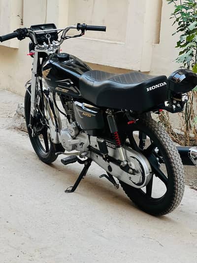 Honda cg 125 gold edition 2025 black