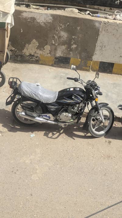 suzuki gs 150 SE