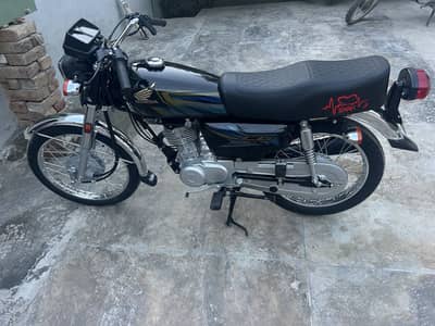 Urgently Sale Please only serious buyers Can Contact No arguments last