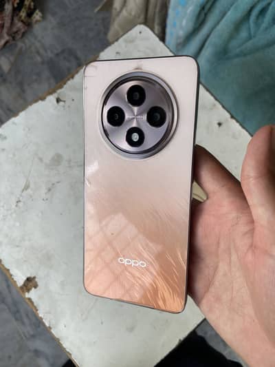 OPPO Reno12 F