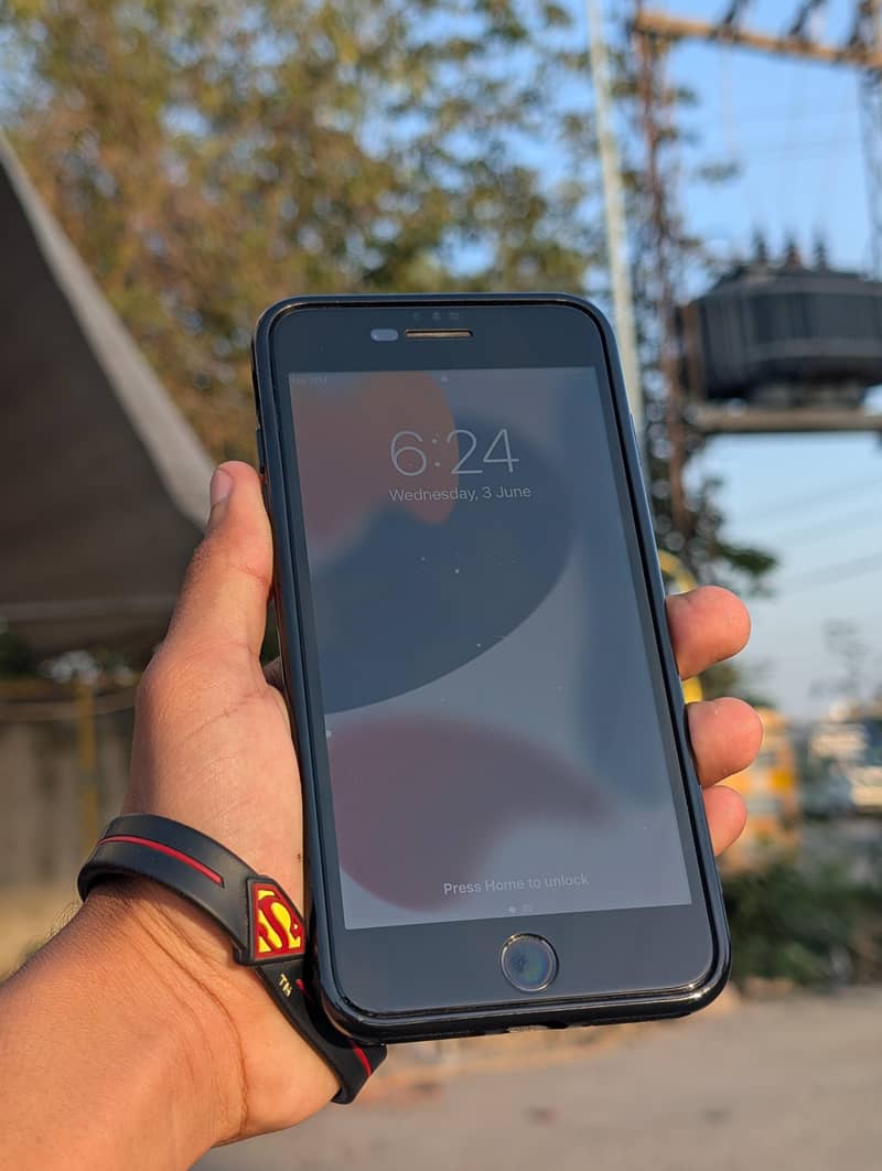 Apple iPhone 7 Plus 4