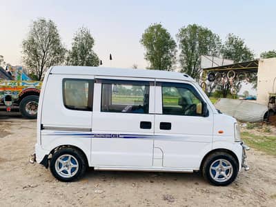 Suzuki Every 2013